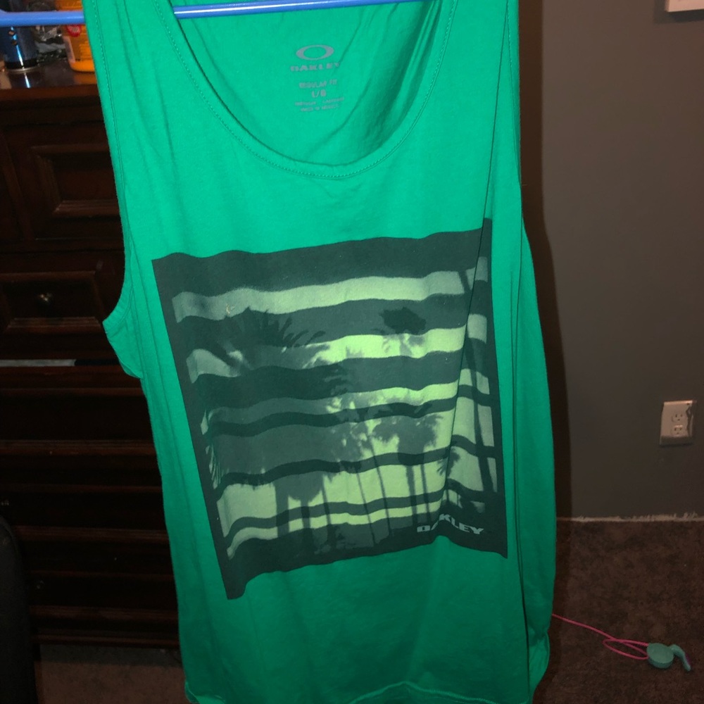 Oakley tank top brand new never worn